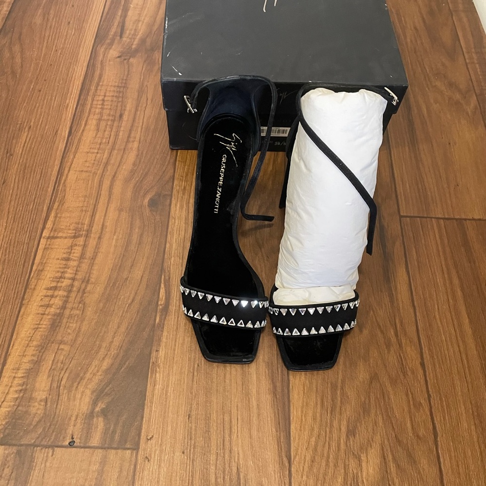 Giuseppe Zanotti CRST Embellished suede heels - Picture 3 of 8